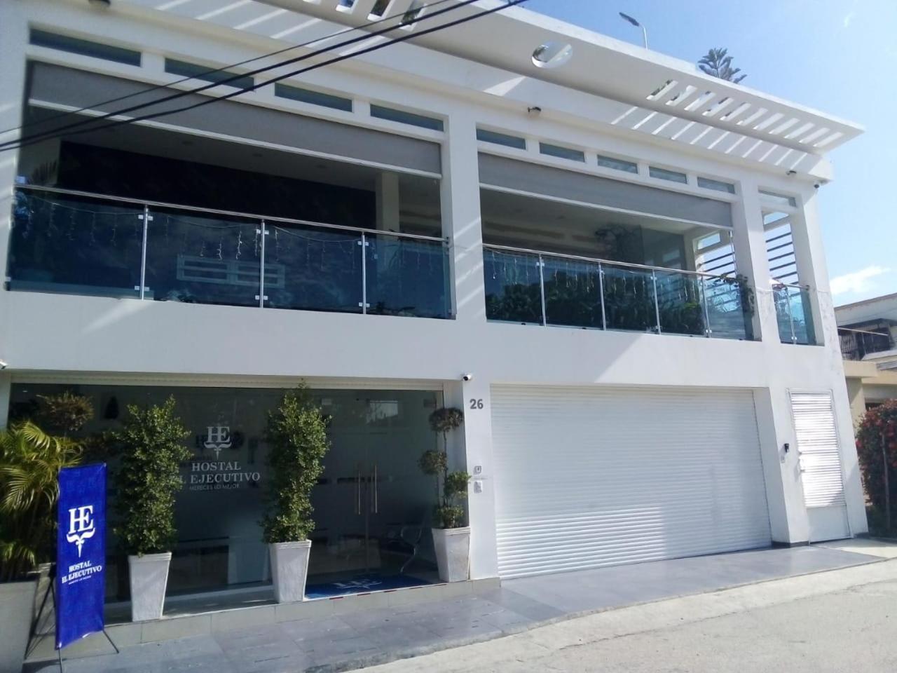 Hostal El Ejecutivo San Juan de la Maguana Kültér fotó